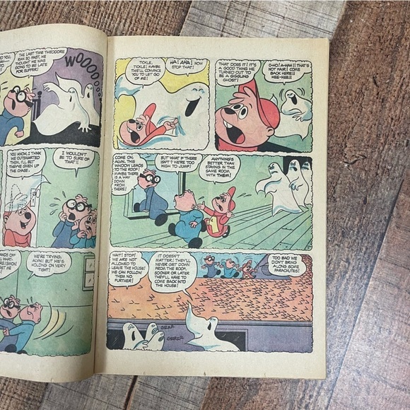 Vintage 60's 70's Dell Marvel Comics Group Charlton Comics Cartoon Comic Bundle - Picture 14 of 16